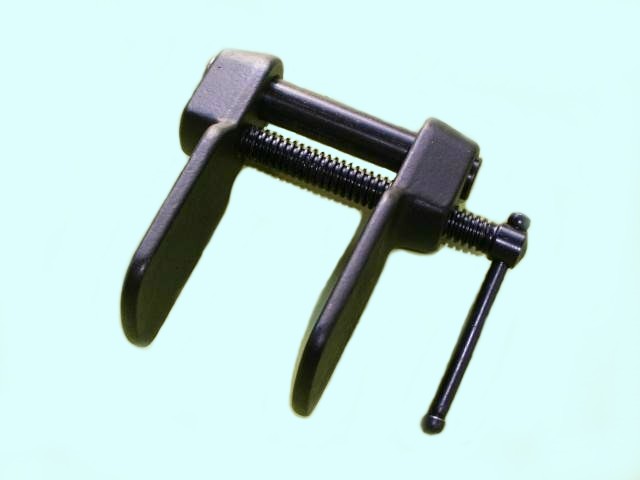 DISC BRAKE PISTON SPREADER